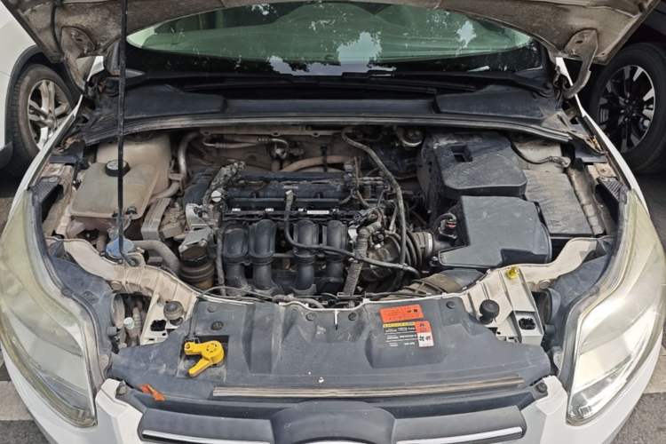 Used Ford Focus 2012 Sedan 1.6L Automatic Fashion Edition Engine Bay