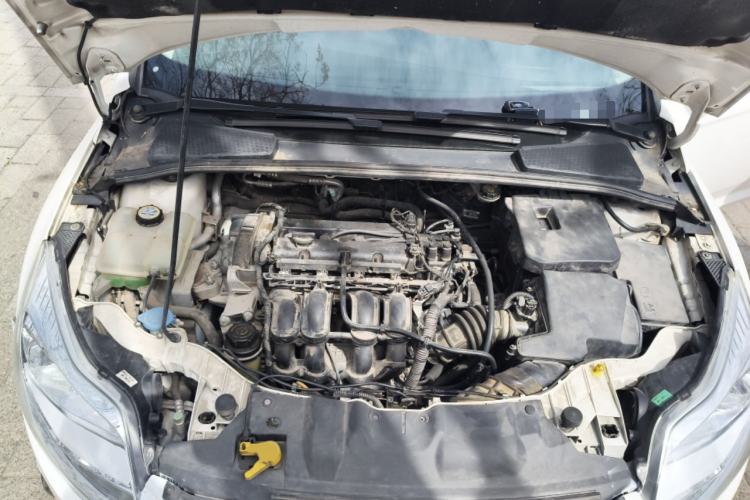 Used Ford Focus 2012 Hatchback 1.6L Automatic Fashion Edition Engine Bay