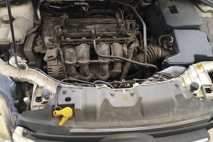 Used Ford Focus 2012 Sedan 1.6L Manual Fashion Edition Engine Bay