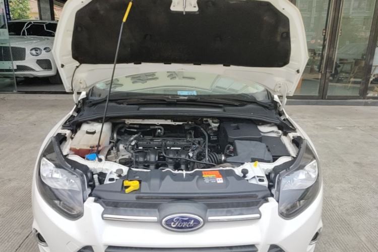 Used Ford Focus 2012 Hatchback 1.6L Automatic Fashion Edition Engine Bay