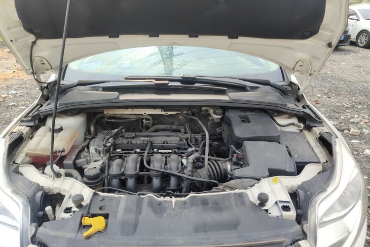 Used Ford Focus 2012 Sedan 1.6L Automatic Fashion Edition Engine Bay