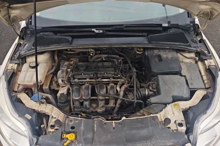 Used Ford Focus 2012 Sedan 1.6L Automatic Fashion Edition Engine Bay