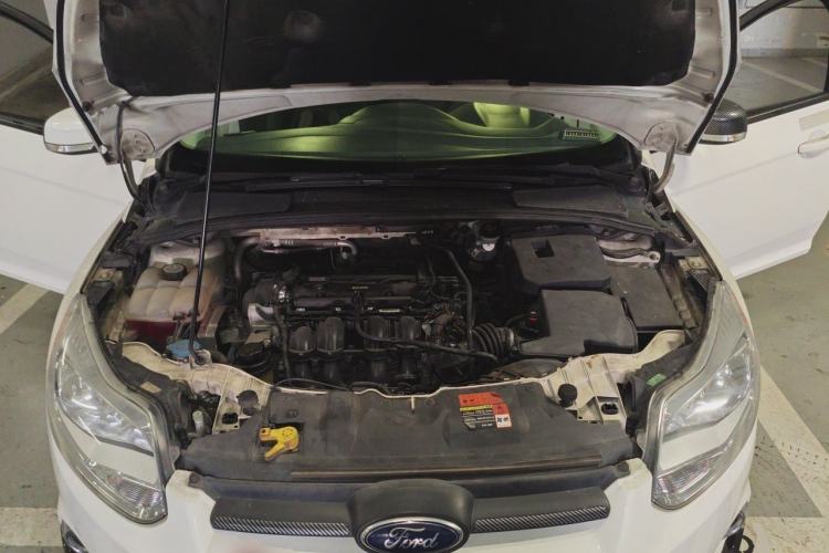 Used Ford Focus 2012 Hatchback 1.6L Automatic Fashion Edition Engine Bay