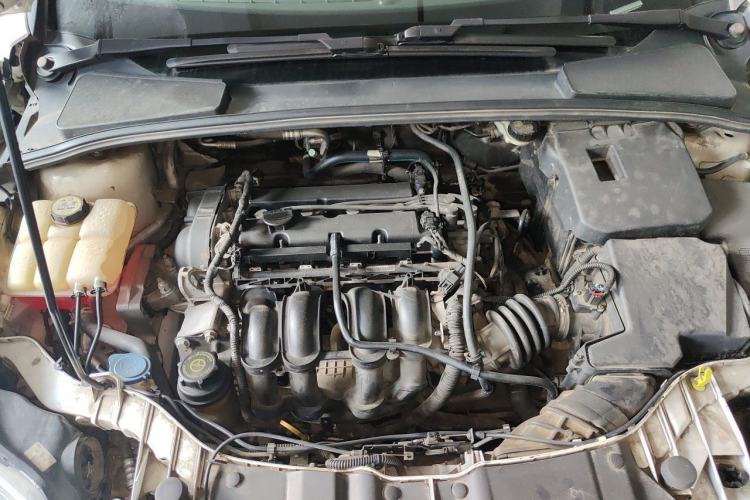 Used Ford Focus 2012 Sedan 1.6L Automatic Fashion Edition Engine Bay