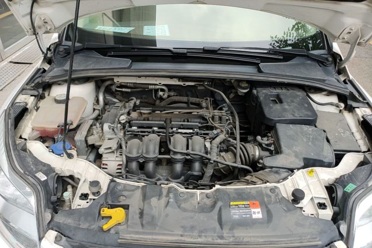 Used Ford Focus 2012 Sedan 1.6L Manual Comfort Model Engine Bay