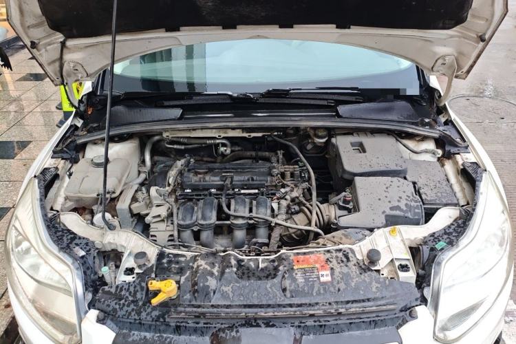 Used Ford Focus 2012 Sedan 1.6L Manual Comfort Model Engine Bay