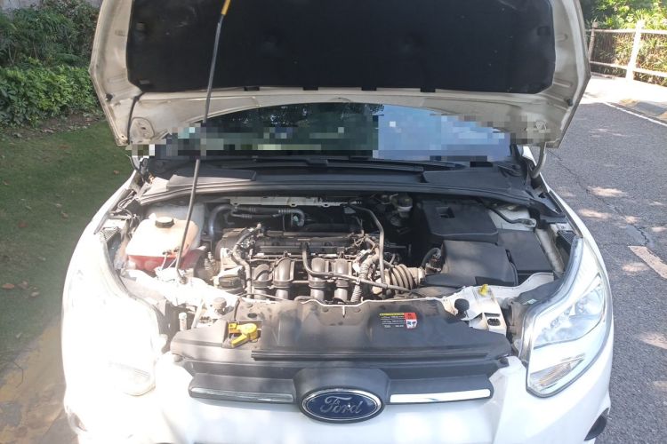 Used Ford Focus 2012 Hatchback 1.6L Automatic Comfort Model Engine Bay