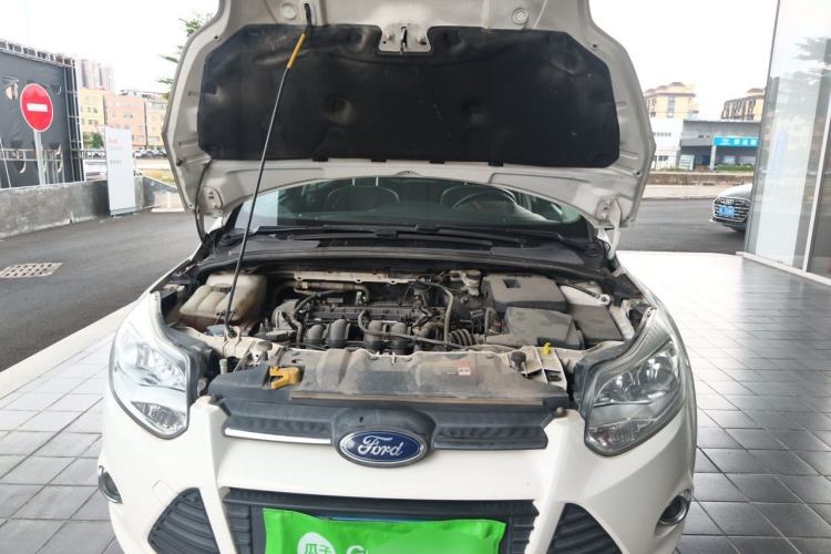 Used Ford Focus 2012 Sedan 1.6L Automatic Fashion Edition Engine Bay