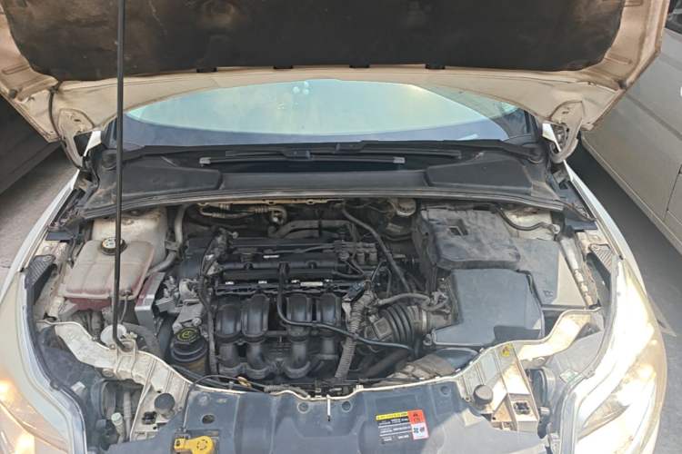 Used Ford Focus 2012 Hatchback 1.6L Automatic Comfort Model Engine Bay