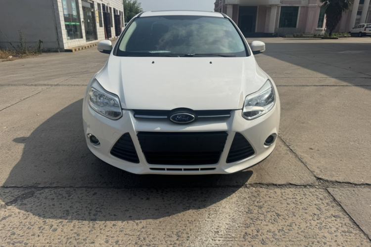 Used Ford Focus 2012 Sedan 1.6L Automatic Fashion Edition Exterior 1
