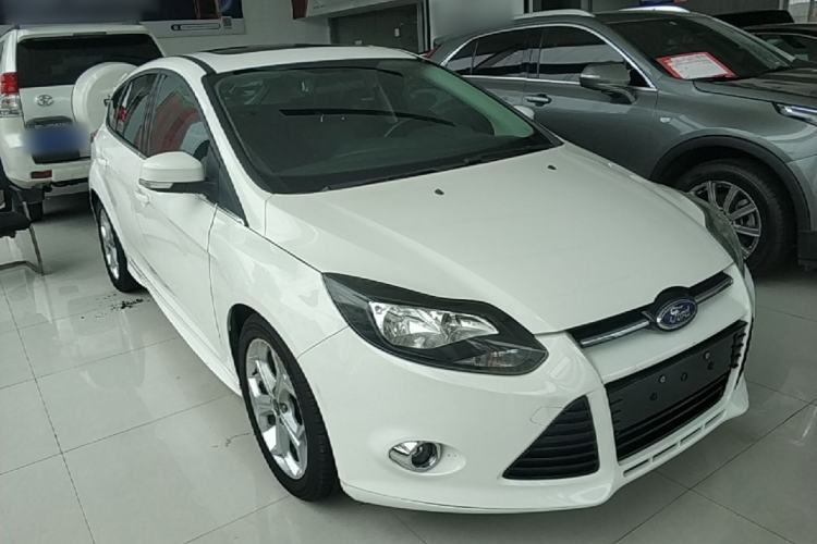 Used Ford Focus 2012 Hatchback 2.0L Automatic Luxury Sport Model Exterior 1