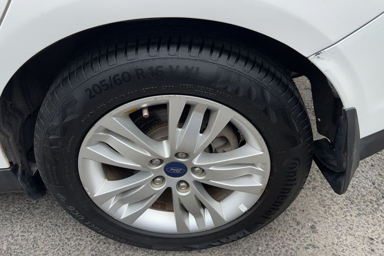 Used Ford Focus 2012 Hatchback 1.6L Automatic Comfort Model Exterior 1