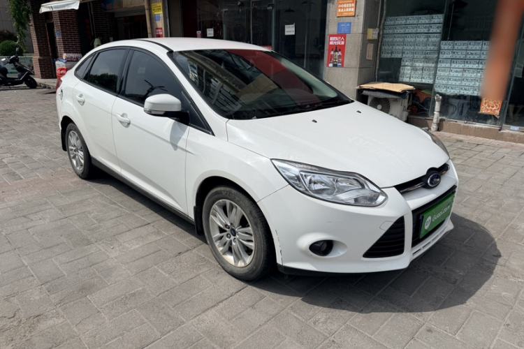 Used Ford Focus 2012 Sedan 1.6L Automatic Comfort Model Exterior 2