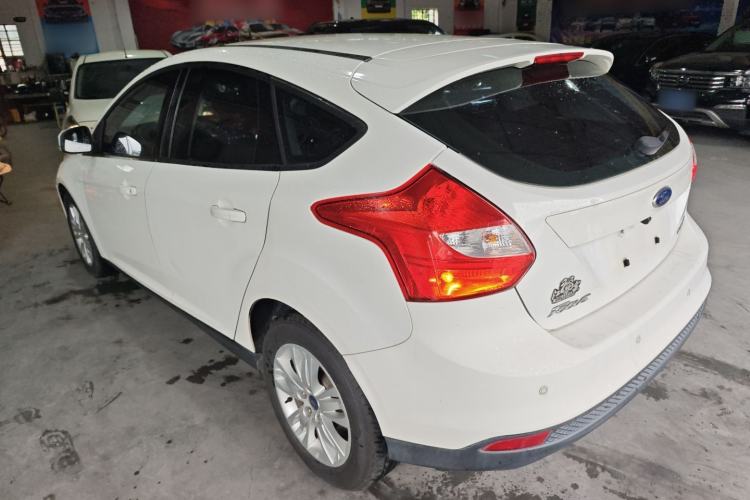 Used Ford Focus 2012 Hatchback 1.6L Automatic Comfort Model Exterior 2