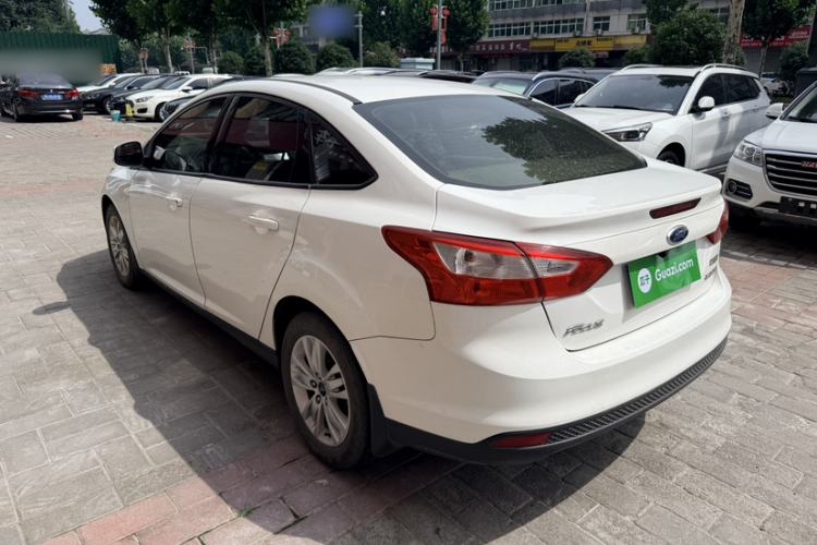 Used Ford Focus 2012 Sedan 1.6L Automatic Comfort Model Exterior 3