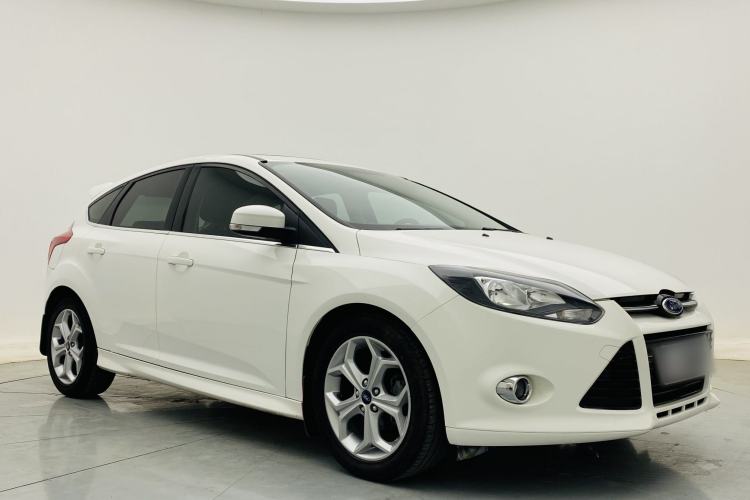 Used Ford Focus 2012 Hatchback 2.0L Automatic Luxury Sport Model Exterior 3