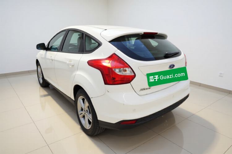Used Ford Focus 2012 Hatchback 1.6L Automatic Fashion Edition Exterior 3