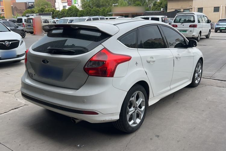 Used Ford Focus 2012 Hatchback 2.0L Automatic Luxury Sport Model Exterior 3