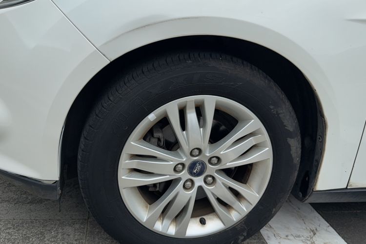 Used Ford Focus 2012 Hatchback 1.6L Automatic Comfort Model Exterior 4