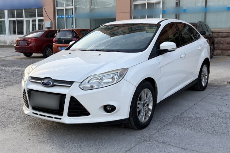 Used Ford Focus 2012 Sedan 1.6L Automatic Comfort Model Exterior 4