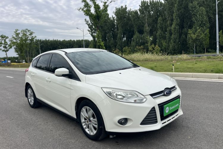 Used Ford Focus 2012 Hatchback 1.6L Automatic Comfort Model Exterior 4