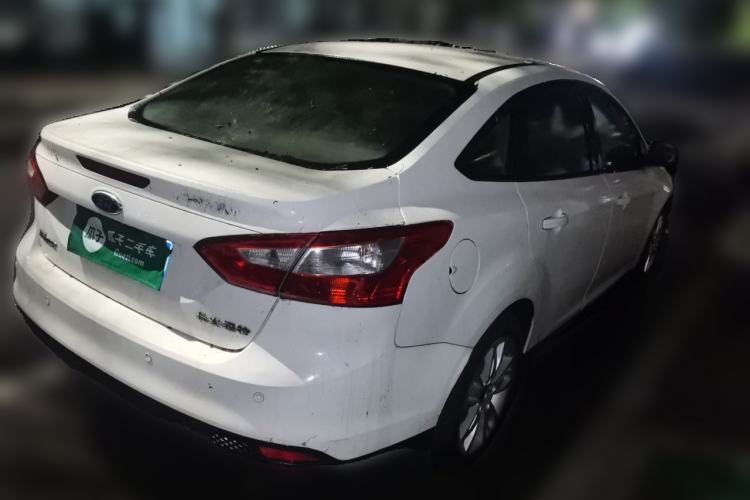 Used Ford Focus 2012 Sedan 1.6L Manual Comfort Model Exterior 5