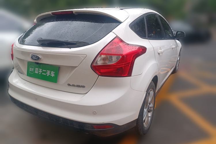 Used Ford Focus 2012 Hatchback 1.6L Automatic Fashion Edition Exterior 5