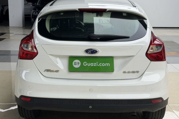 Used Ford Focus 2012 Hatchback 1.6L Automatic Fashion Edition Exterior 5