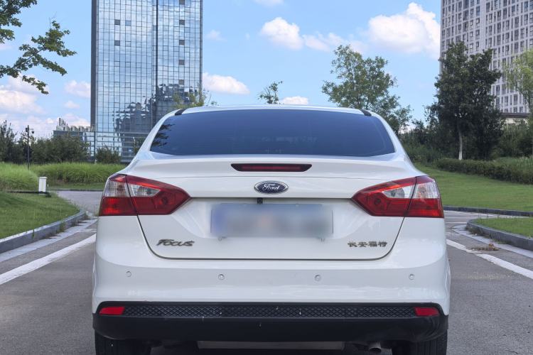 Used Ford Focus 2012 Sedan 1.6L Automatic Comfort Model Exterior 6
