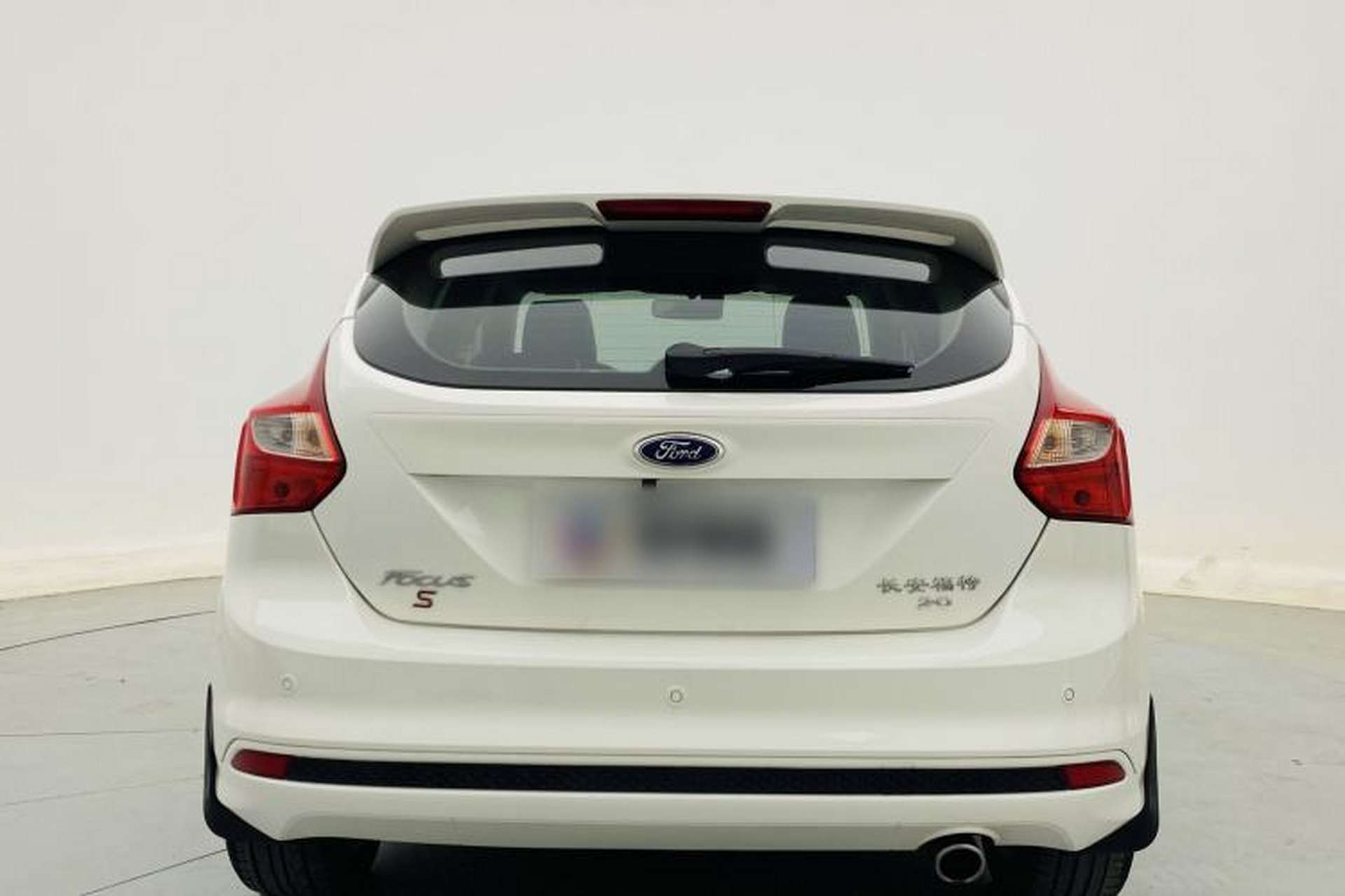 Used Ford Focus 2012 Hatchback 2.0L Automatic Luxury Sport Model Exterior 6