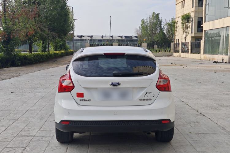 Used Ford Focus 2012 Hatchback 1.6L Manual Fashion Edition Exterior 6