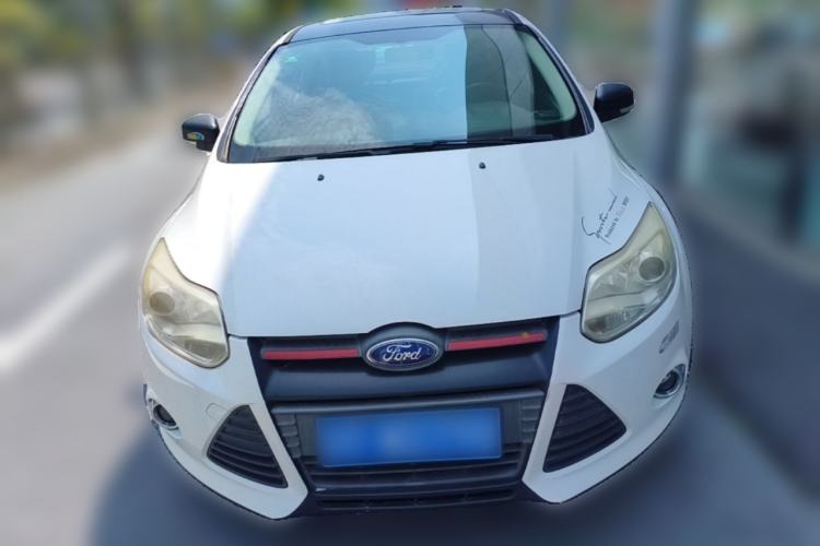 Used Ford Focus 2012 Sedan 1.6L Manual Fashion Edition Front