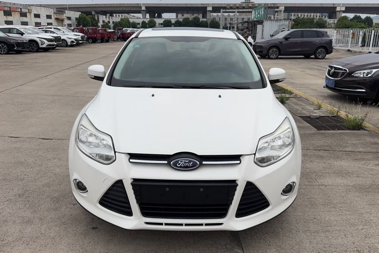 Used Ford Focus 2012 Hatchback 1.6L Automatic Fashion Edition Front