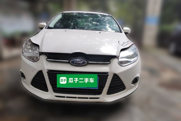 Used Ford Focus 2012 Sedan 1.6L Manual Fashion Edition Front