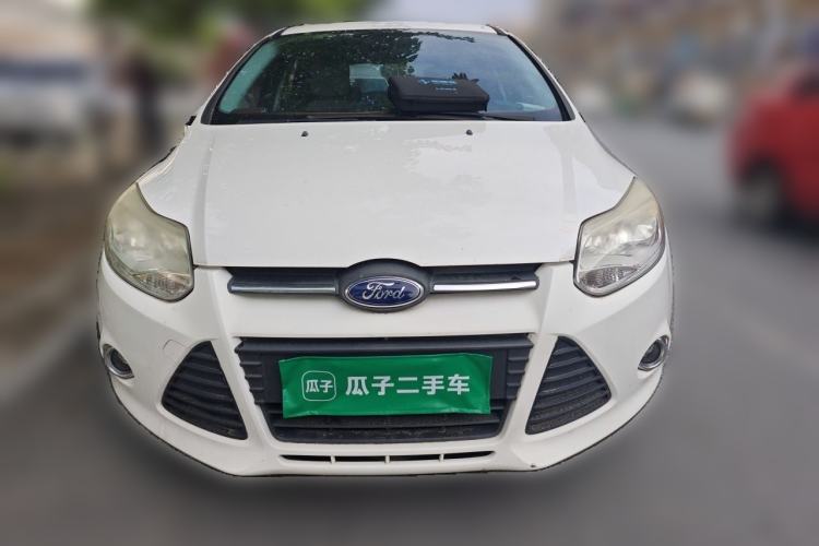 Used Ford Focus 2012 Hatchback 1.6L Manual Fashion Edition Front