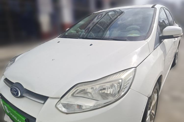 Used Ford Focus 2012 Sedan 1.6L Manual Fashion Edition Front