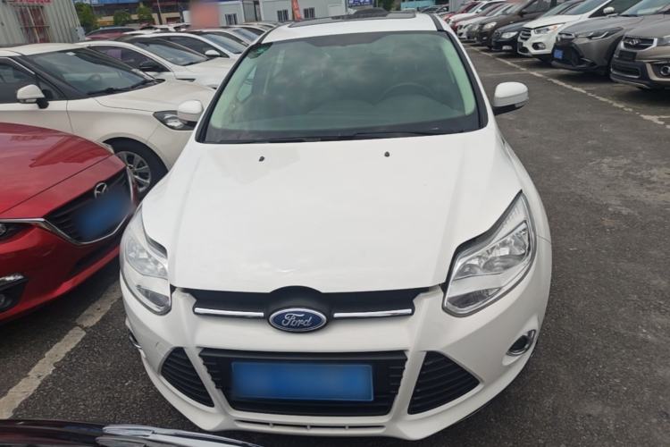 Used Ford Focus 2012 Hatchback 1.6L Automatic Fashion Edition Front