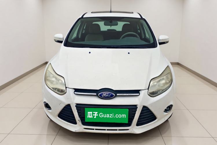 Used Ford Focus 2012 Hatchback 1.6L Automatic Fashion Edition Front