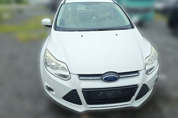 Used Ford Focus 2012 Sedan 1.6L Manual Fashion Edition Front
