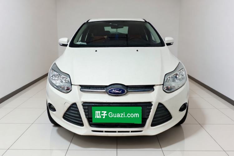 Used Ford Focus 2012 Hatchback 1.6L Automatic Fashion Edition Front