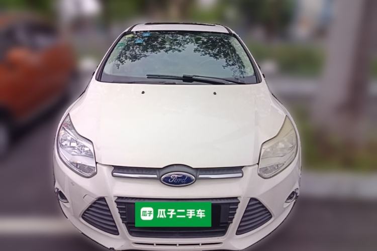 Used Ford Focus 2012 Sedan 1.6L Manual Fashion Edition Front