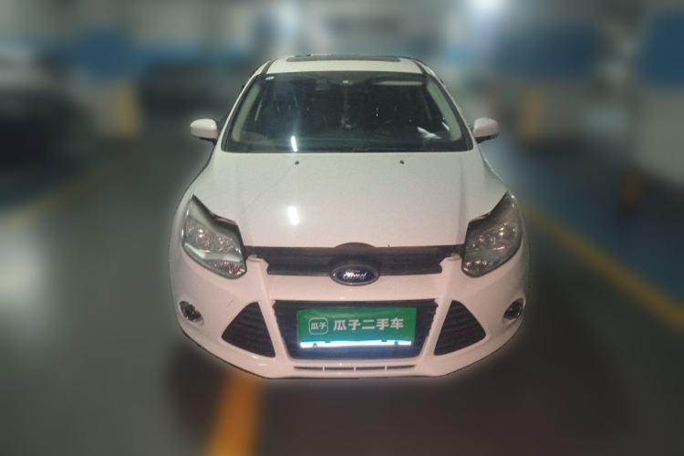 Used Ford Focus 2012 Hatchback 1.6L Manual Fashion Edition Front