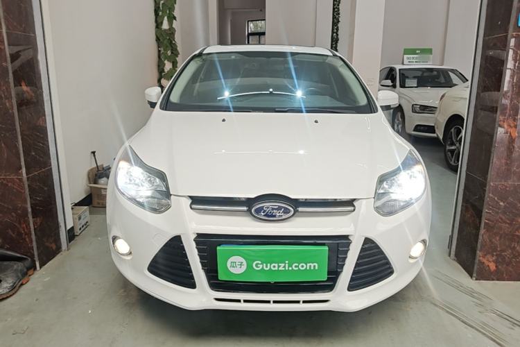 Used Ford Focus 2012 Hatchback 2.0L Automatic Luxury Sport Model Front