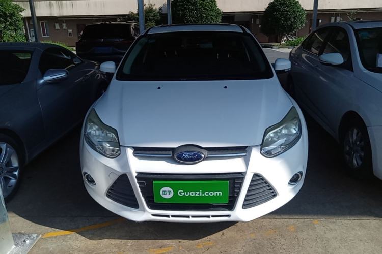 Used Ford Focus 2012 Hatchback 1.6L Automatic Fashion Edition Front