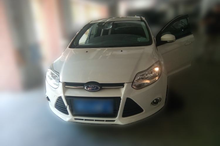 Used Ford Focus 2012 Sedan 1.6L Manual Fashion Edition Front