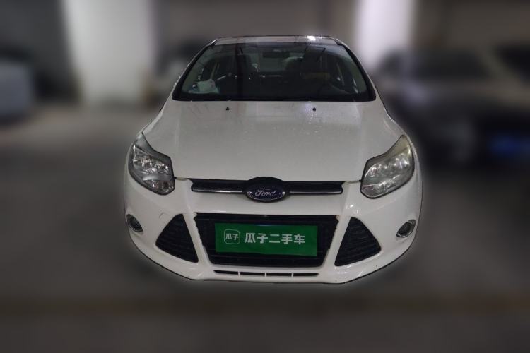 Used Ford Focus 2012 Sedan 1.6L Manual Fashion Edition Front