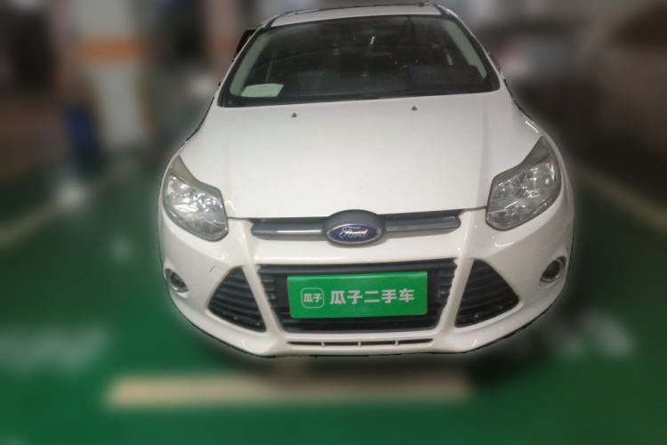 Used Ford Focus 2012 Hatchback 1.6L Automatic Fashion Edition Front