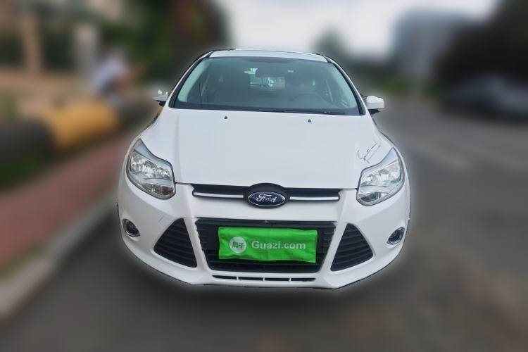 Used Ford Focus 2012 Hatchback 1.6L Manual Fashion Edition Front