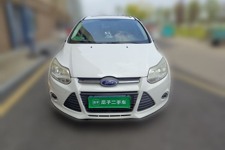 Used Ford Focus 2012 Hatchback 1.6L Automatic Fashion Edition Front