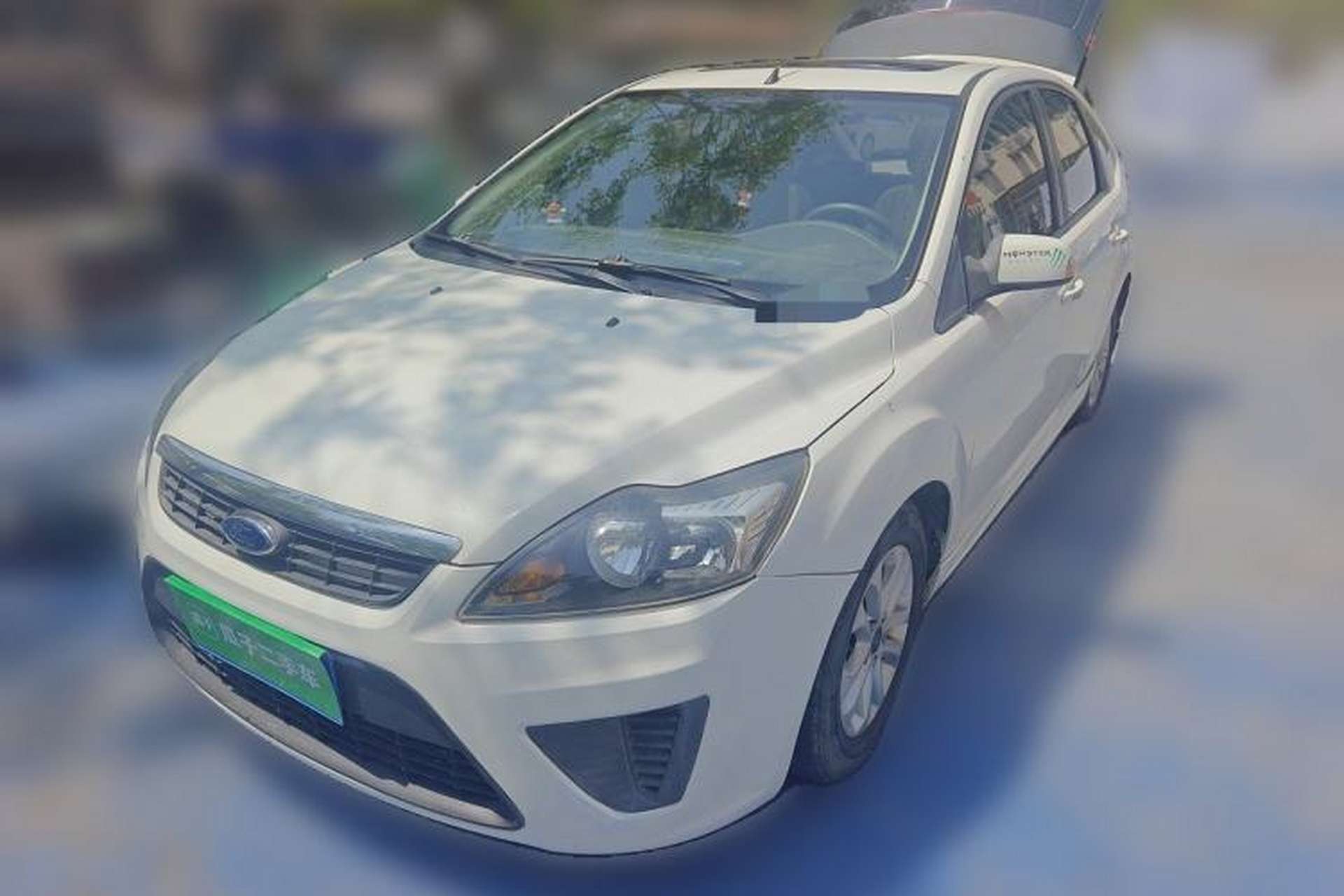 Used Ford Focus 2012 Hatchback Classic 1.8L Automatic Fashion Edition Front Left 45 Deg
